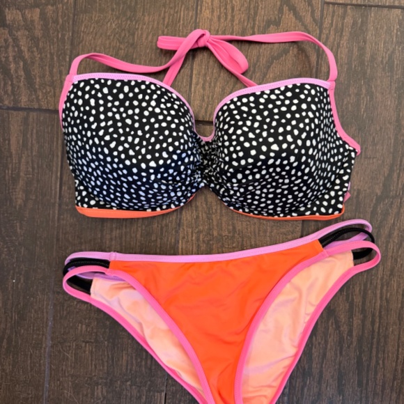 Victoria's Secret Swim Suit Set - Picture 2 of 2